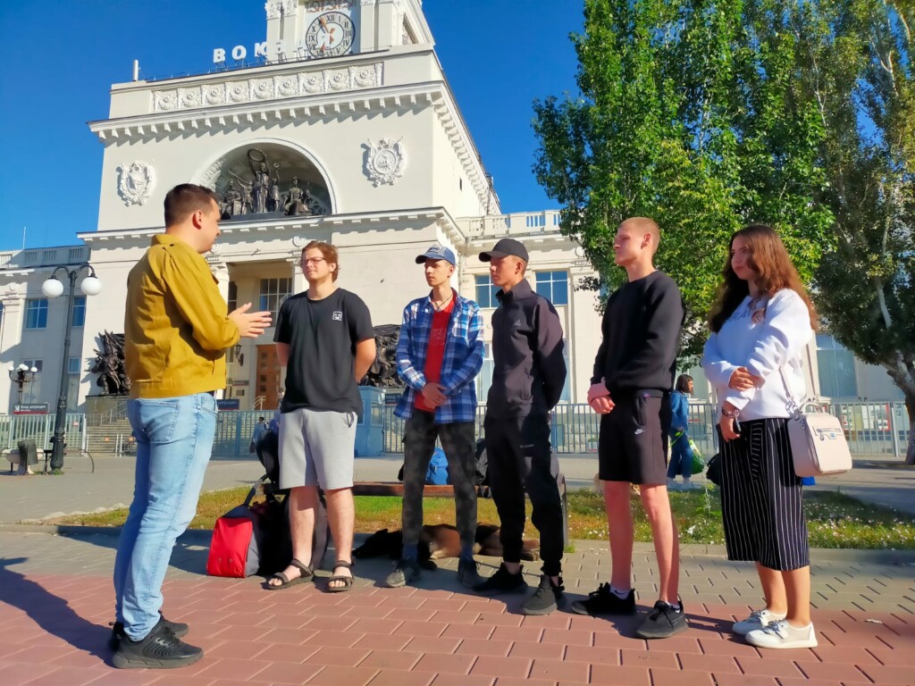 Пятерых волгоградских студентов отправили восстанавливать ДНР