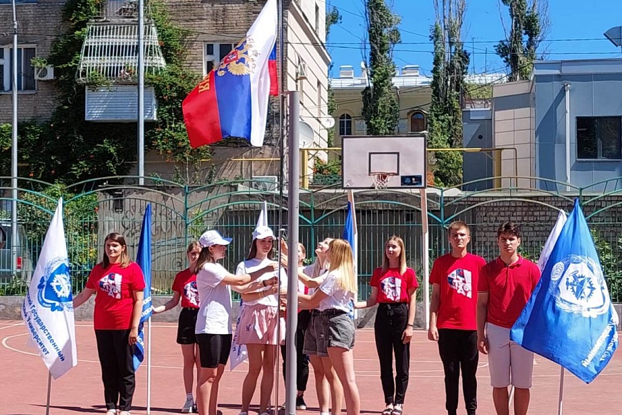 Школьников из Донбасса ждет насыщенный отдых в Волгограде