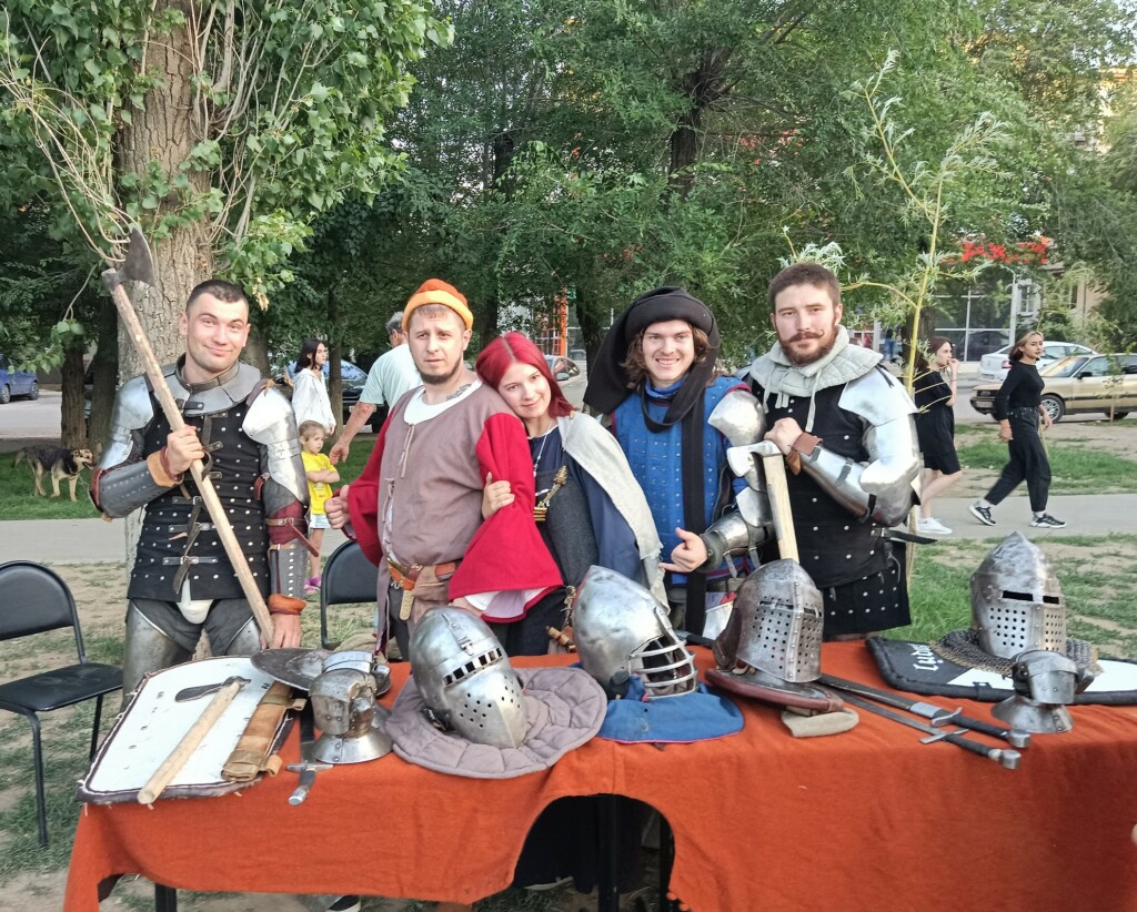 Жителей Волгограда зовут на набережную посмотреть бой средневековых рыцарей