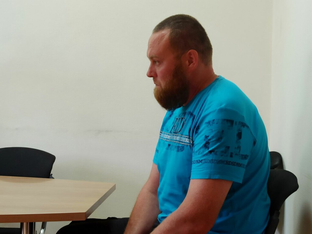 Волгоградца Алексея Сердюкова арестовали на 7 суток за непристойное фото на Мамаевом кургане