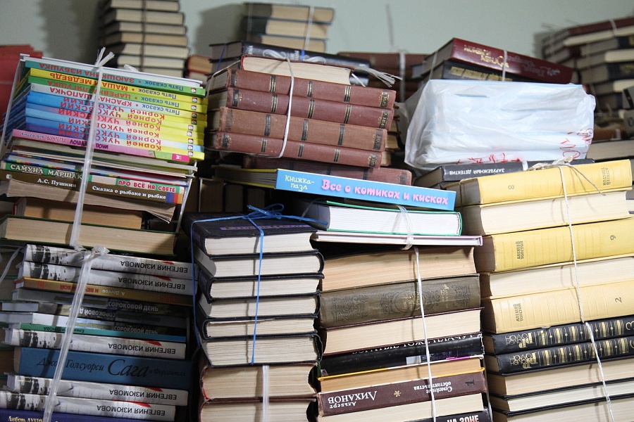 Волгоградцы собирают книги для библиотек ЛНР