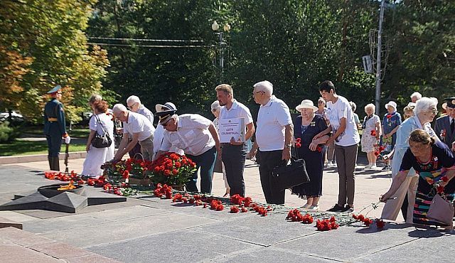 В Волгограде состоялась акция памяти о жертвах бомбардировки Сталинграда