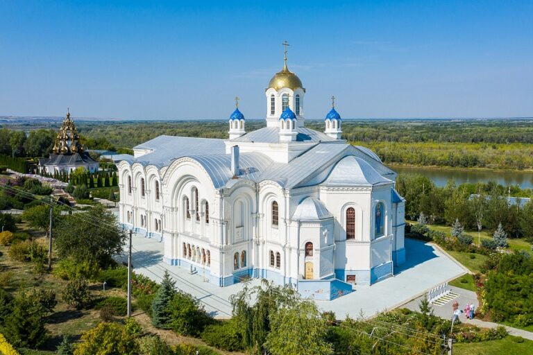 В Волгоградской области отметили 370-летие одного из самых древних монастырей