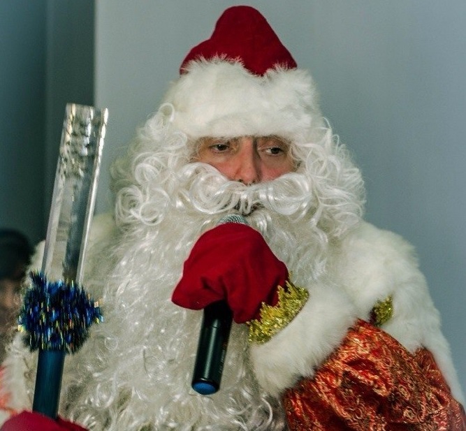 В России началась доставка новогодней почты Деду Морозу
