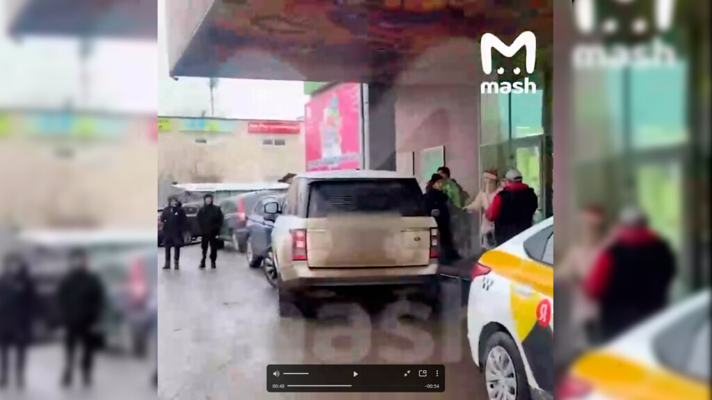 “Единая Россия” начала проверку после скандального ДТП на парковке ТЦ “Корстон” в Серпухове