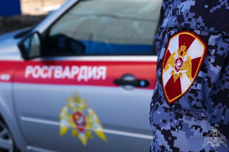 Росгвардейцы Калача-на-Дону предотвратили крупный пожар в административном здании