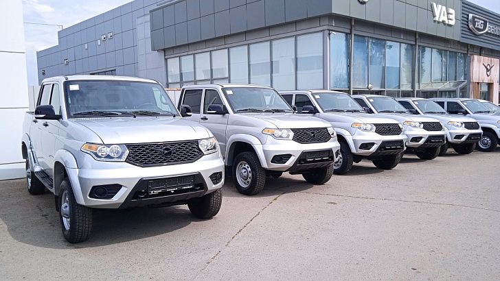 Волгоградская область передала военнослужащим очередную партию автомобилей.