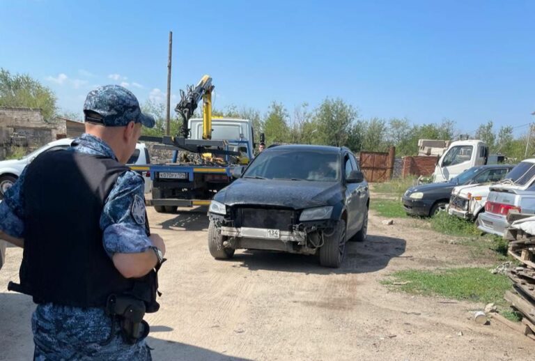 Должник из Волгоградской области потерял кроссовер Audi Q5 за долги свыше 3 миллионов рублей