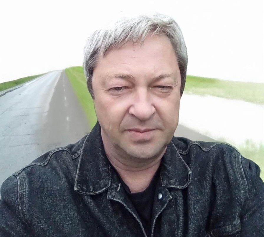 В Волгограде скончался журналист и писатель Александр Рувинский