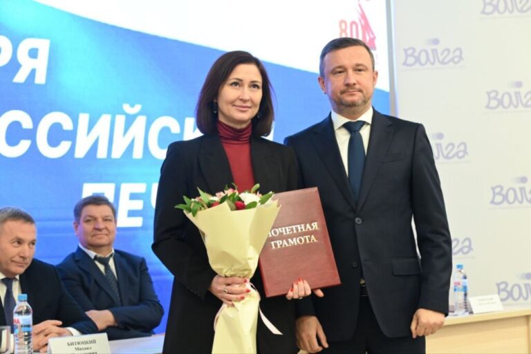 Торжества в День российской печати: лучшие журналисты Волгограда отмечены наградами