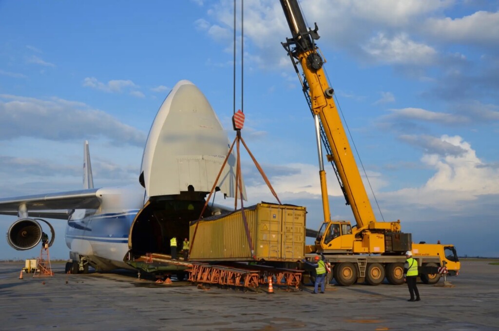Астраханские таможенники обеспечили доставку оборудования для завода в Волгоградской области